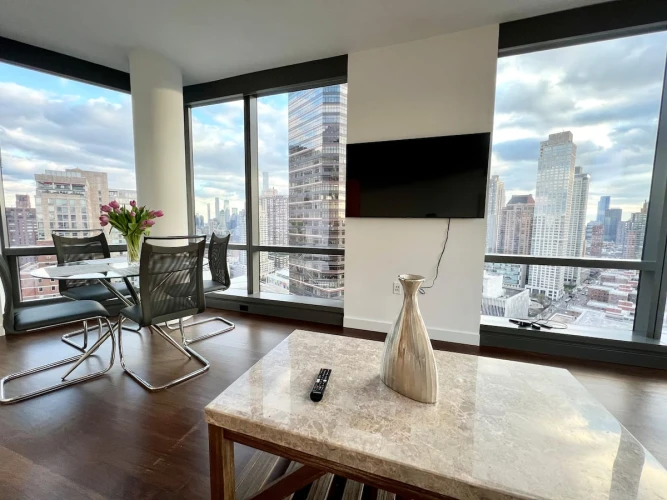 LuxuryStays NYC - Financial District