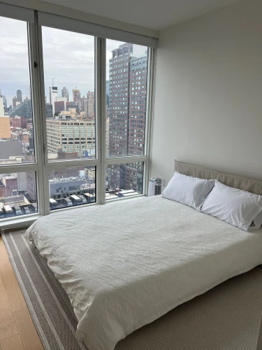Stylish One Bedroom in Midtown