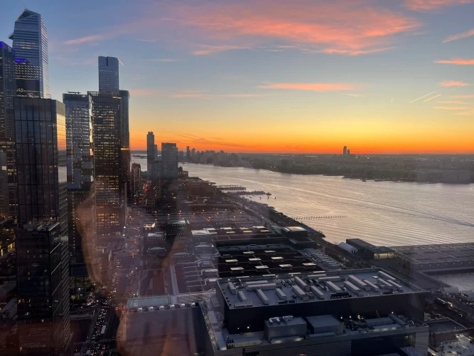 LuxuryStays NYC - Financial District