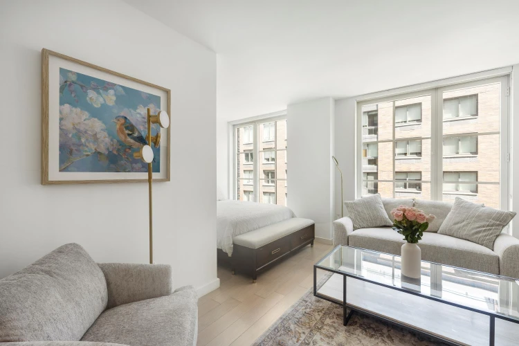 LuxuryStays NYC - Hells Kitchen