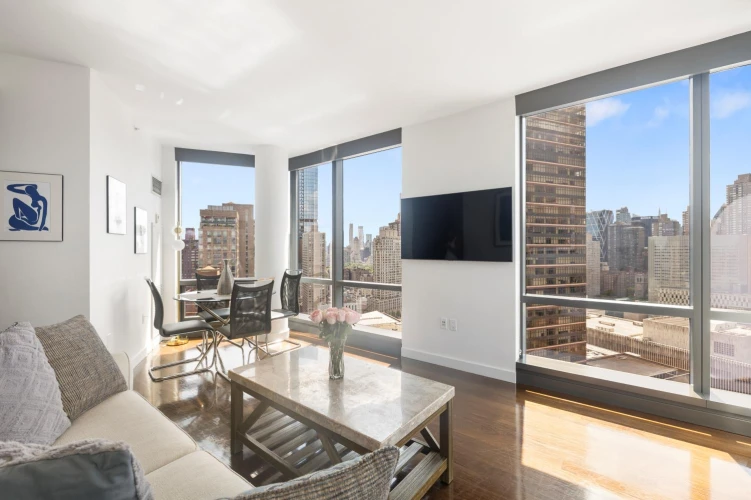 LuxuryStays NYC - Financial District